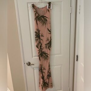 NWT Maxi maternity dress. Size Small